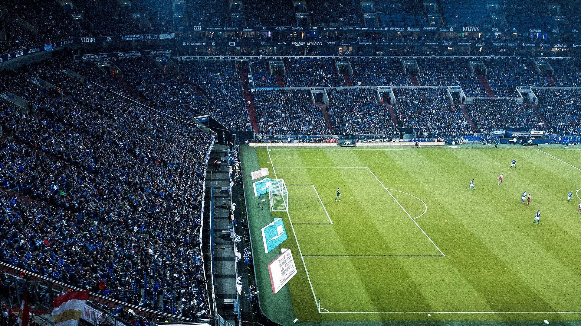 转会市场风云再起，豪门争抢新星，天价合约重塑足坛格局