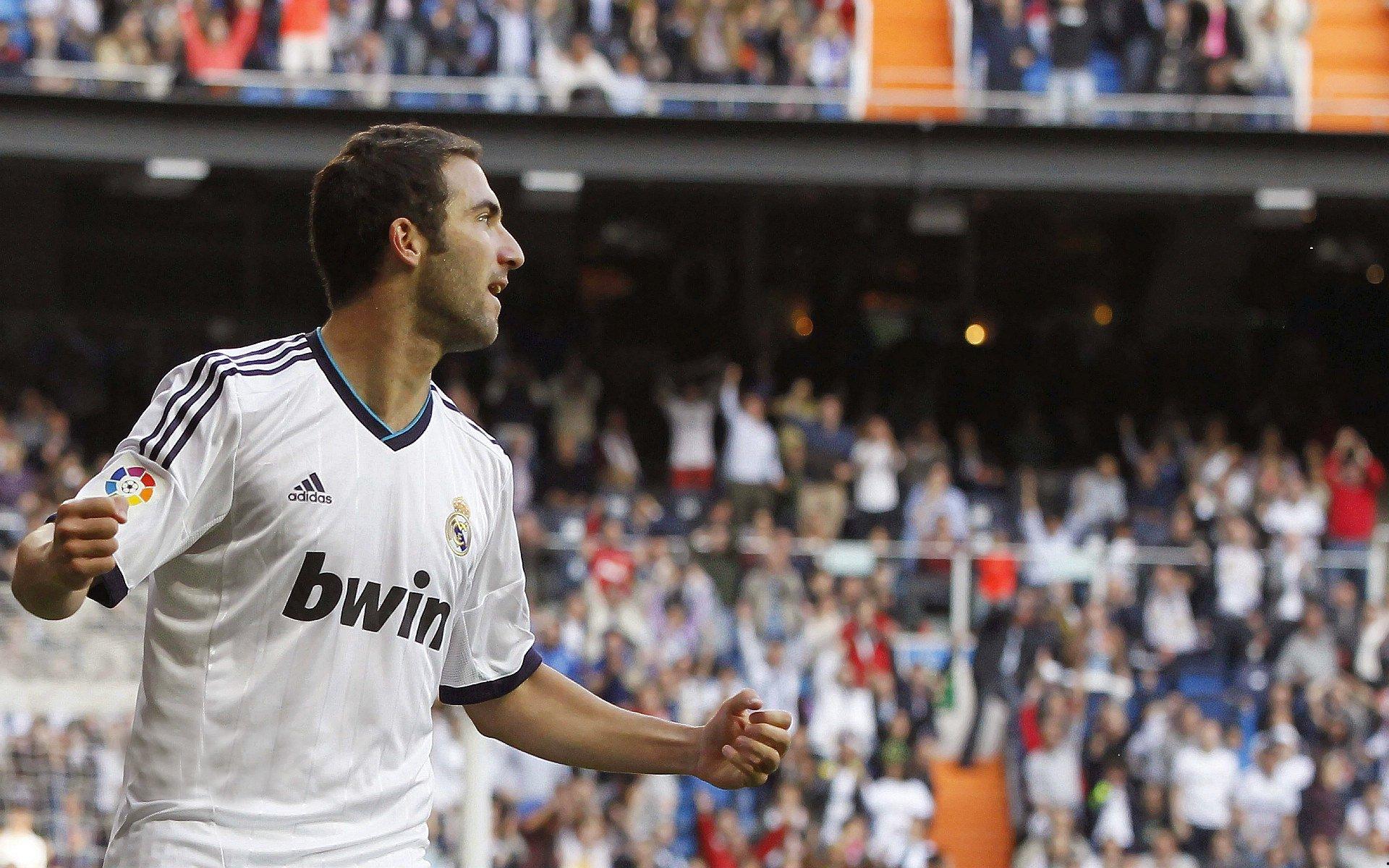 国际泳联重拳出击！多名顶尖选手卷入禁赛风波，奥运资格悬而未决