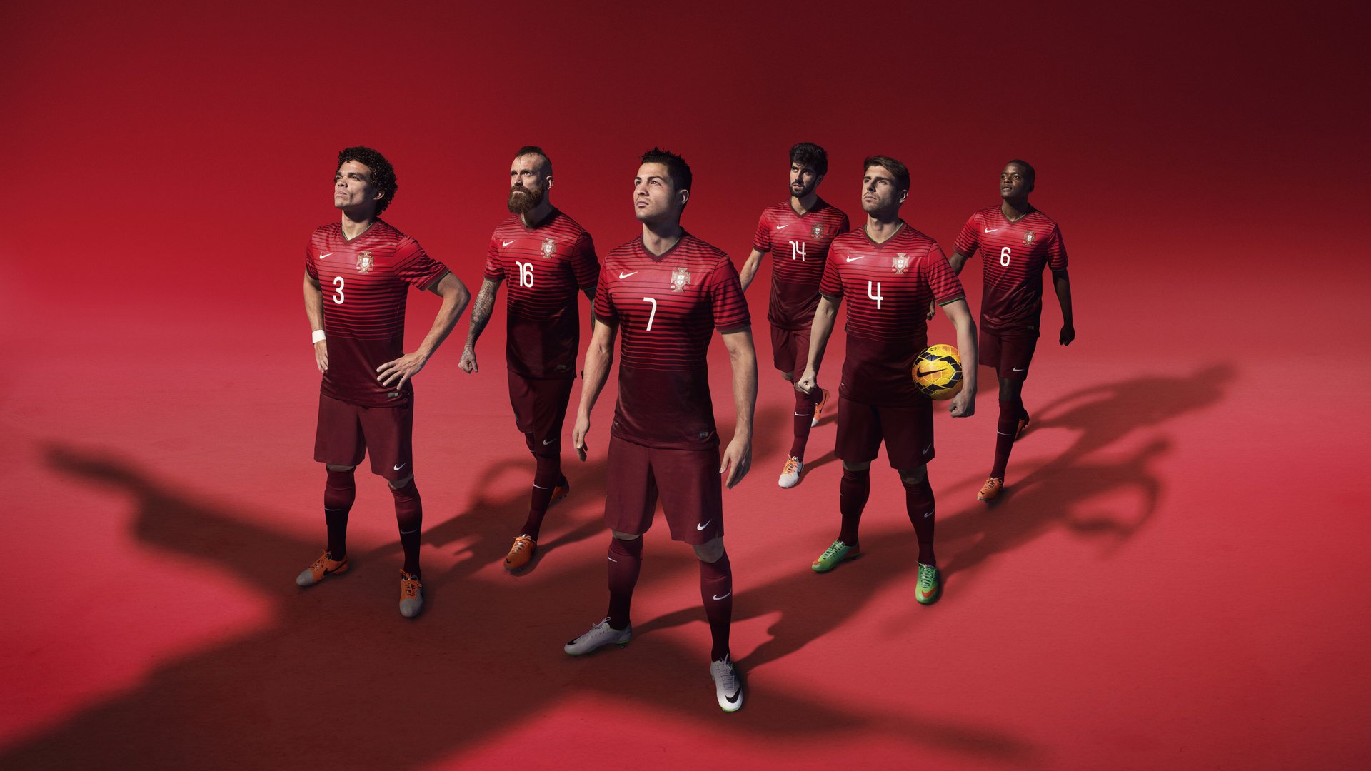 球迷文化塑造赛场灵魂，从助威到公益，看体育精神的多元表达